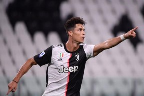 开云体育登录-尤文图斯逆转战平，失去晋级机会()